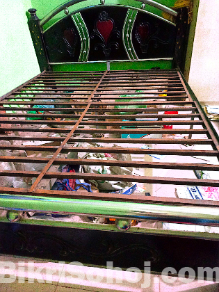 ব্যবহৃত খাট